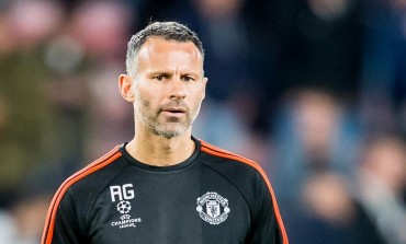 Premier League : Giggs tape du poing sur la table