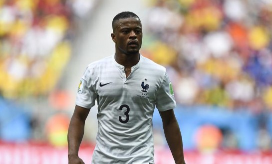 Zanetti, Giggs, Maldini... Evra fera aussi de la résistance