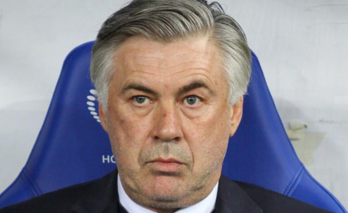 Naples : Ancelotti sait ce qui manque au PSG