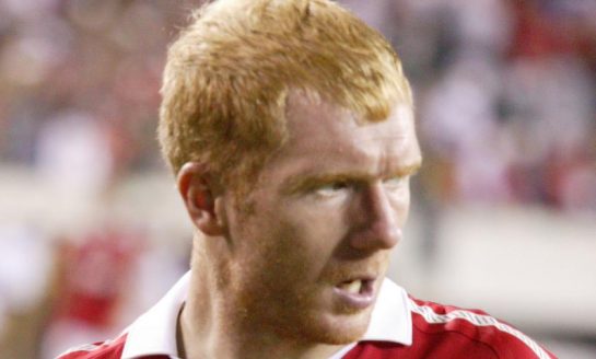 Scholes fracasse la Premier League... et MU