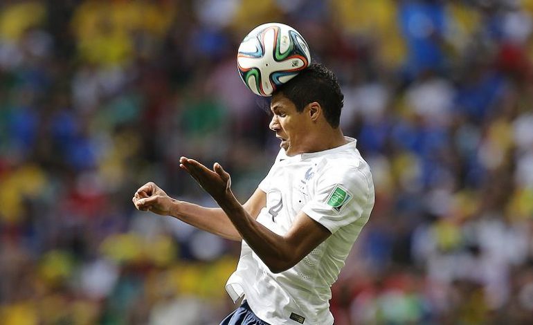 Equipe de France : l’avis tranché de Desailly sur le duo Varane – Umtiti