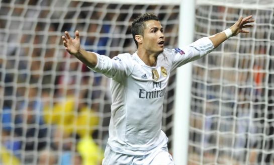 Euro 2016 : Ronaldo s'offre un cadeau... qui nous fait baver !