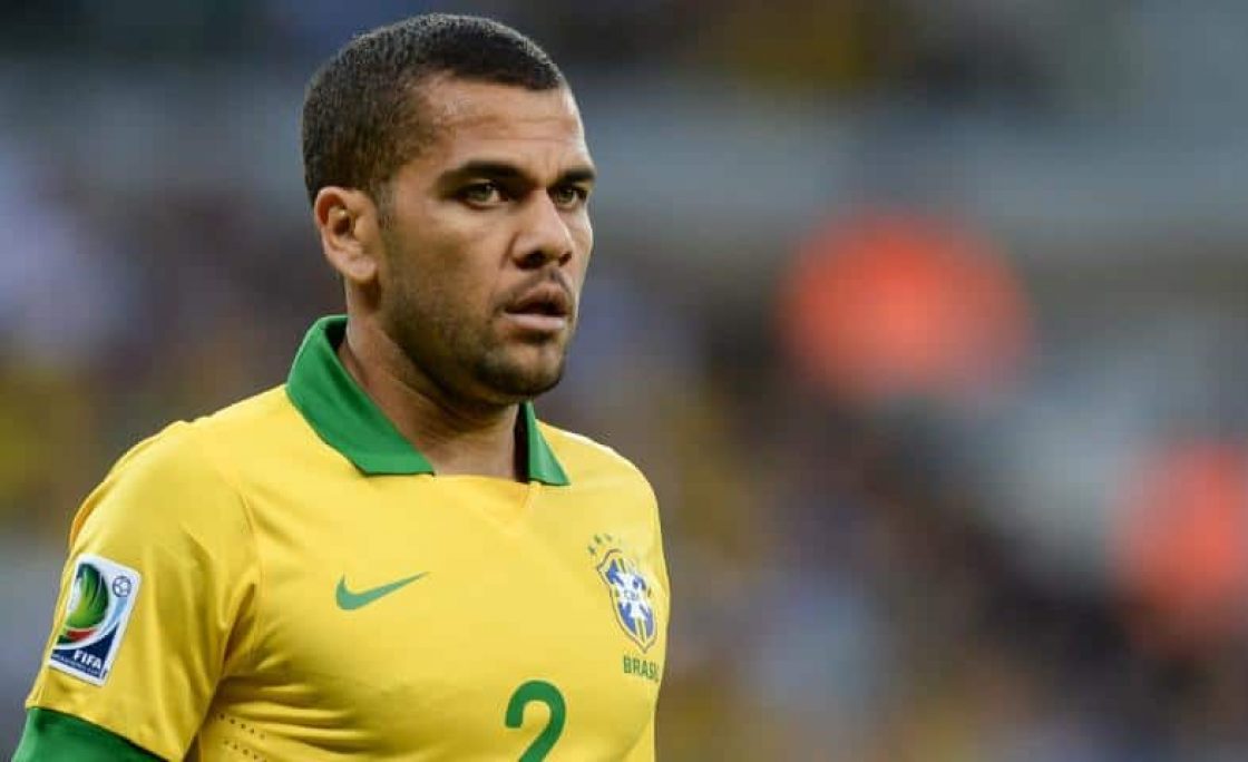 Le ridicule ne tue pas et Alves l'a prouvé avec sa bière