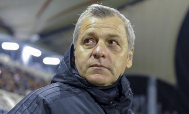 Lyon : blessé par certains joueurs, Genesio s'adresse aux supporters