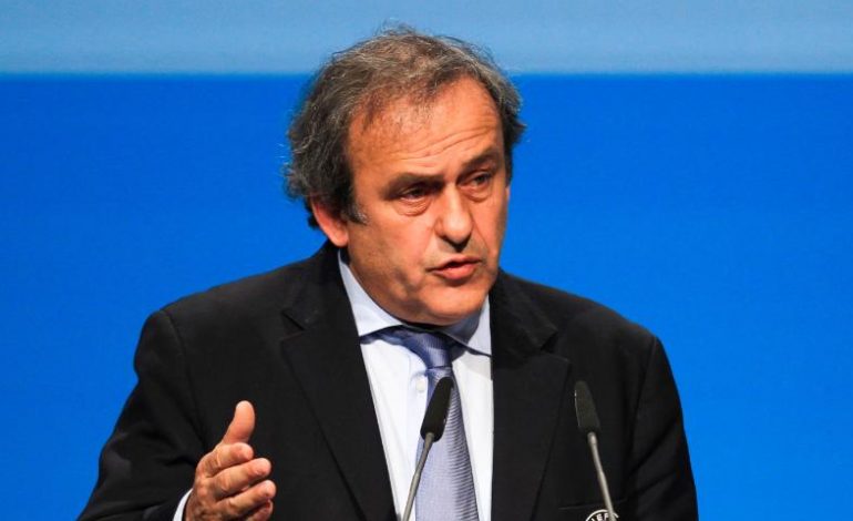 FIFA : Platini sort la sulfateuse, Infantino prend très cher !