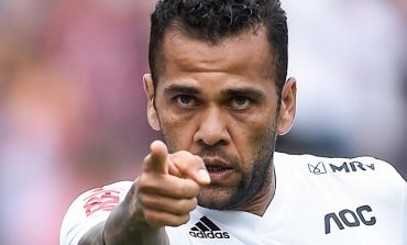 Barça, Real, Mourinho... Alves distribue les gifles