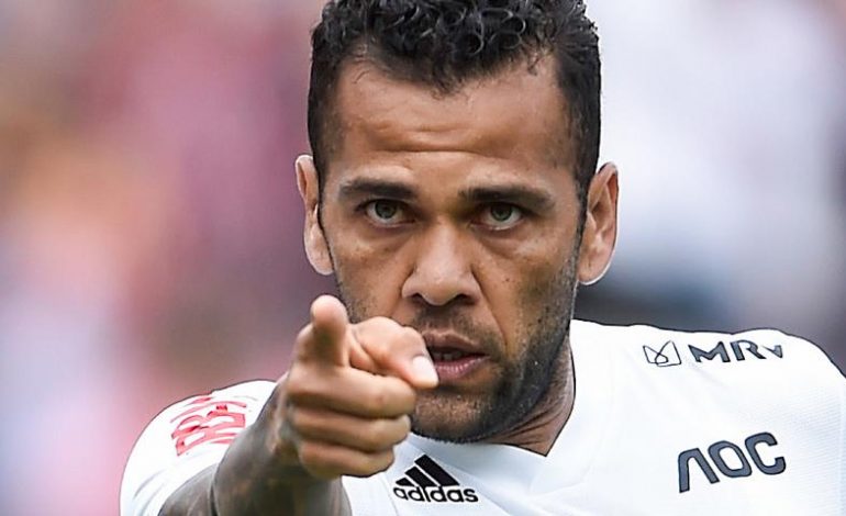 Barça, Real, Mourinho… Alves distribue les gifles