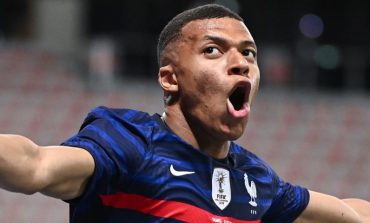 PSG : Mbappé prend l'OM de haut !