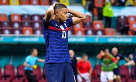 France : les excuses de Mbappé, Deschamps et Pelé lui répondent