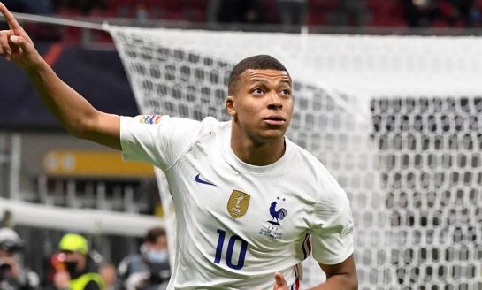 PSG : regardez ce but de fou furieux de Mbappé !!