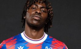 Crystal Palace change de logo et de sponsor sur ses maillots !