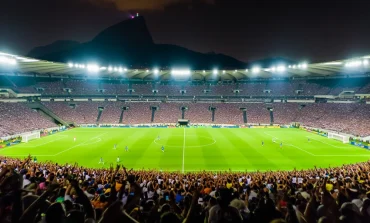 Les secrets du Maracanã : du drame de 1950 aux soirées magiques du Brésil