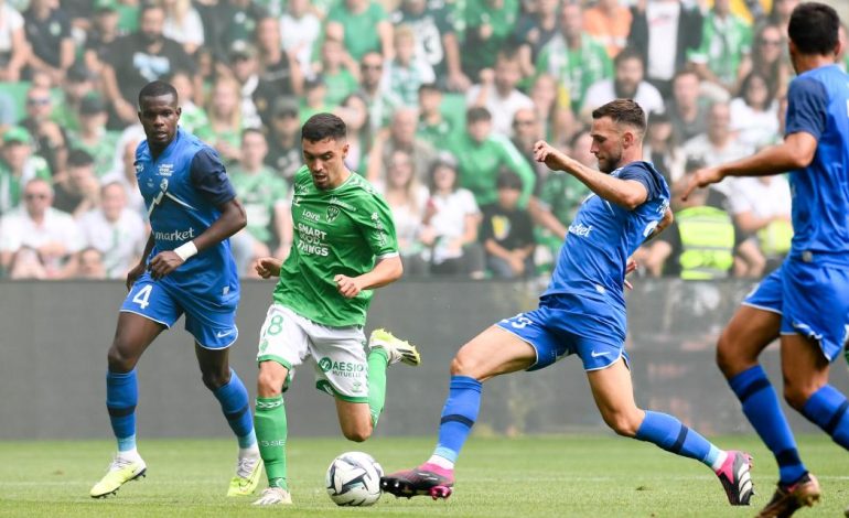 Ligue 2 : Grenoble – Saint-Étienne, le duel de tous les enjeux ! 