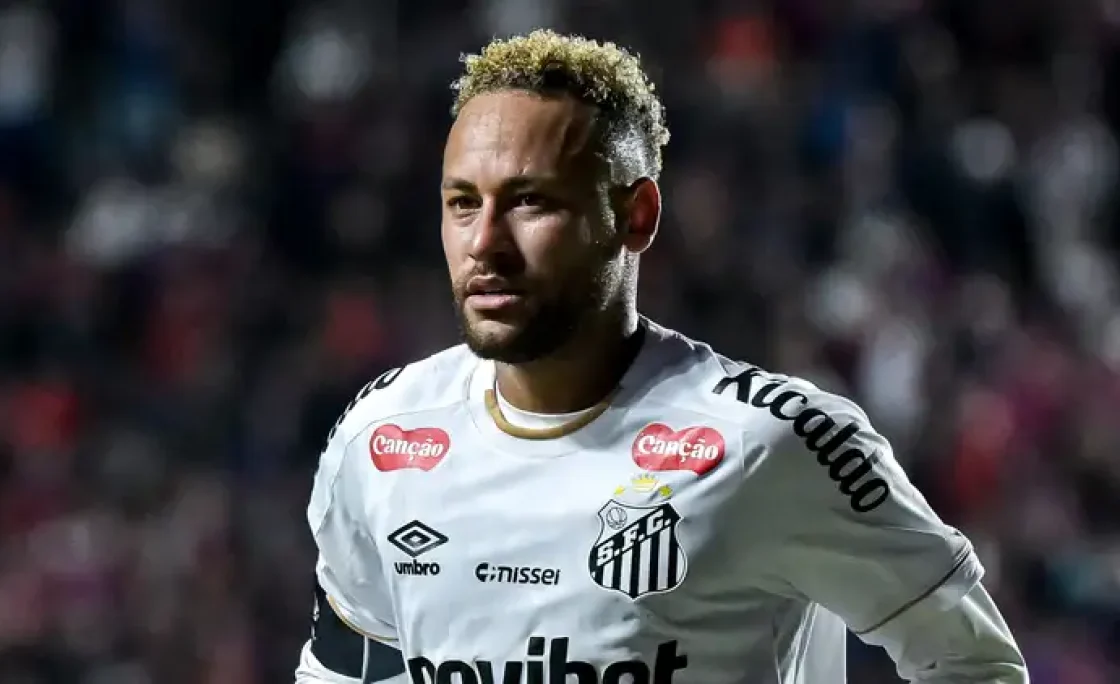 Santos FC : Cuca prend la défense de Neymar face aux critiques