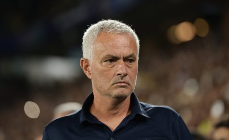 Real Madrid : Guti refroidit la piste José Mourinho