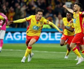 Coupe de France : Lens écrase Toulouse et file en finale historique
