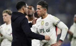 Chelsea : tension autour d’Enzo Fernández après une sanction controversée