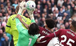 Manchester City : Pep Guardiola réagit à la polémique VAR qui relance Arsenal