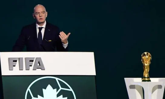 FIFA : Gianni Infantino annonce déjà son prochain défi pour 2027