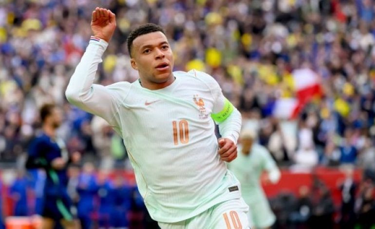 Jordan Bardella ironise sur Kylian Mbappé après ses prises de position politiques