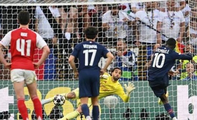 PSG – Arsenal : Dembélé relance totalement la finale sur penalty !