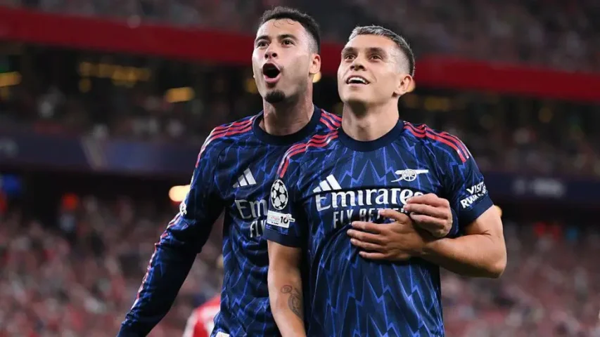 Leandro Trossard et Gabriel Martinelli