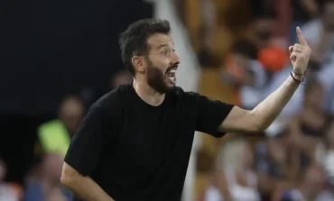 Carlos Corberán défend le Valencia face aux critiques sur son manque de buteurs