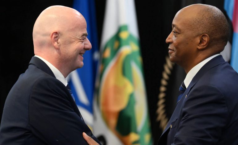 Crise FIFA – UEFA : Anthony Pla tacle violemment le silence de la CAF