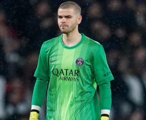 PSG - Manchester United : Faut-il s'inquiéter pour Lucas Chevalier ?