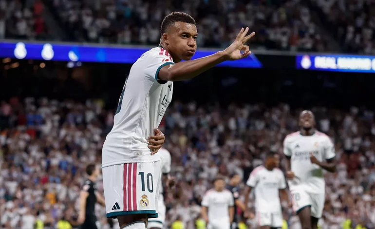 Real Madrid : pas content ? Kylian Mbappé répond avec un triplé ! 