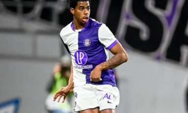 Mercato : Toulouse refuse une offre record de Sunderland pour Dayann Methalie