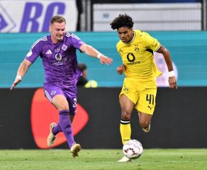 Borussia Dortmund confiant face à l'intérêt persistant de Manchester City pour Mathis Albert
