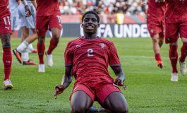 Brighton et Tottenham en lice face aux poids lourds européens pour Daniel Banjaqui